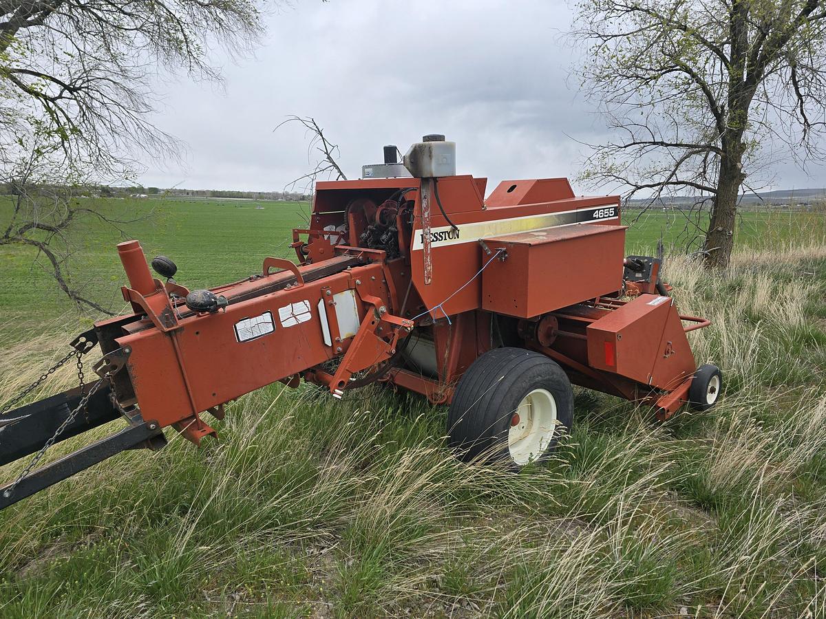 Used 1999 Hesston 4655 Baler