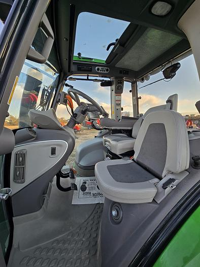 Used 2021 Deutz-Fahr 9340TTV Warrior Tractor w/ 800 hrs