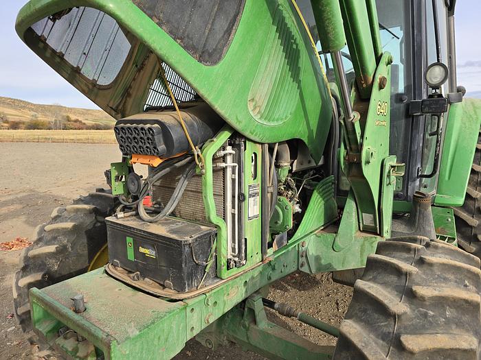 Used 2002 John Deere 6420 Tractor w/ Loader