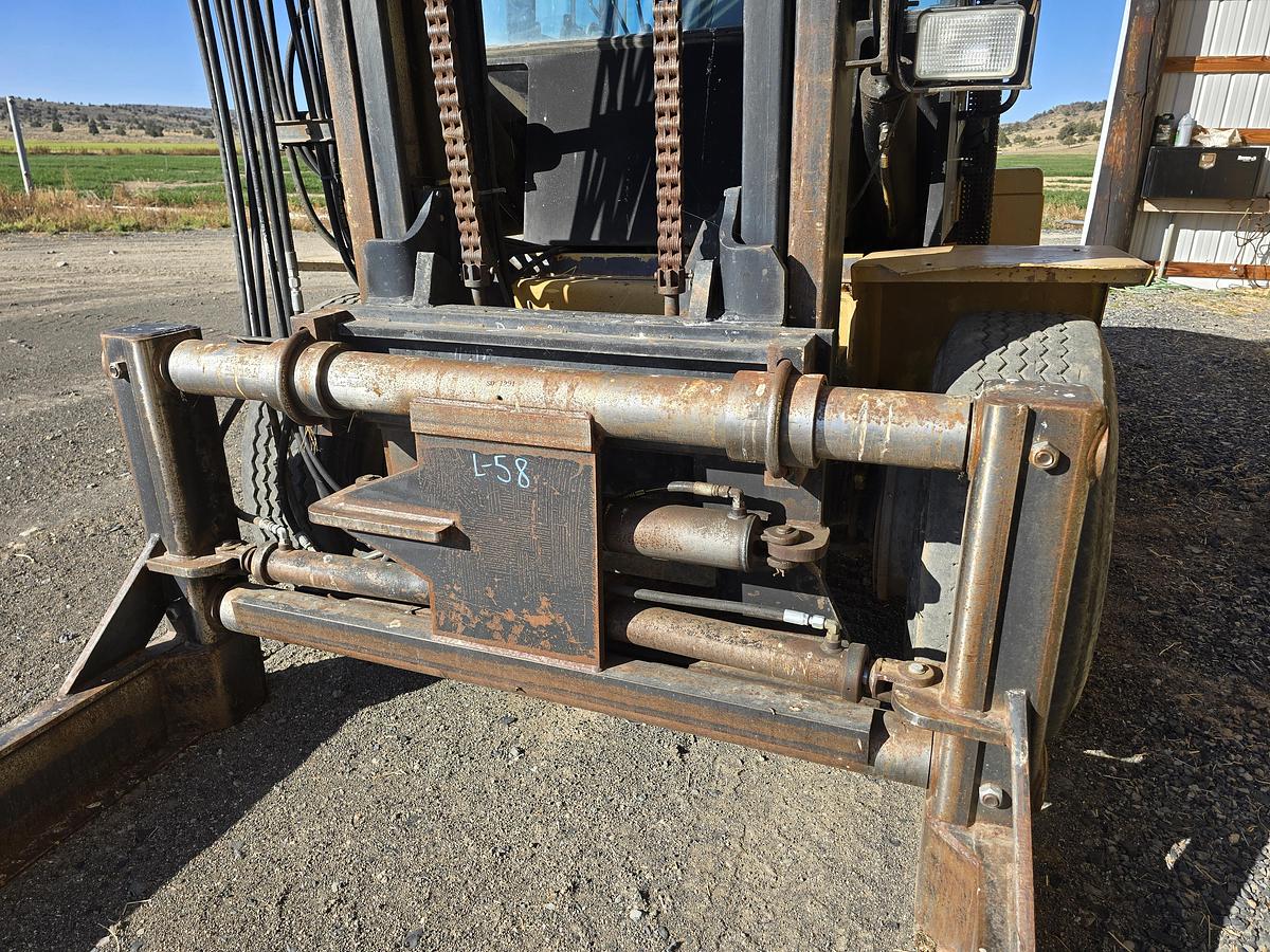 Used Hyster H210XL Hay Squeeze