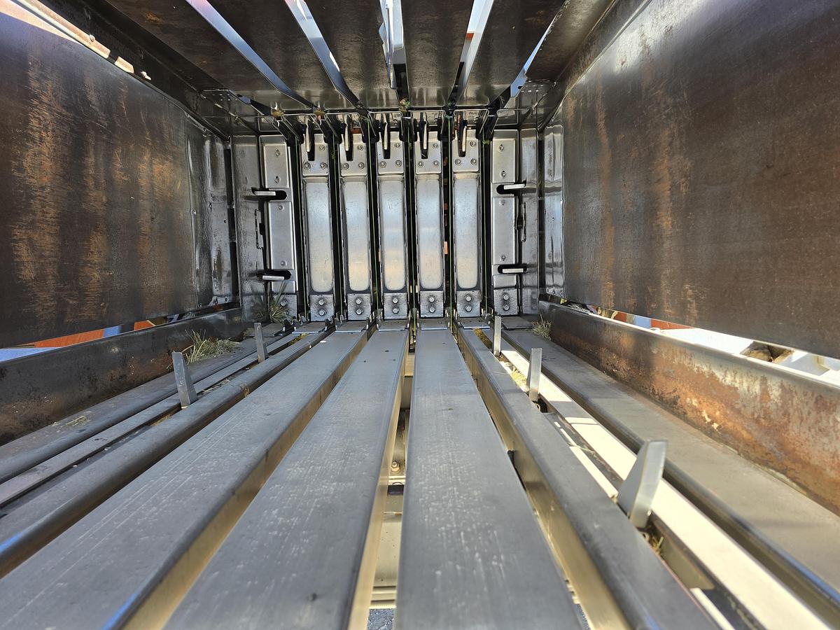 Used 2008 Massey Ferguson 2170 Baler