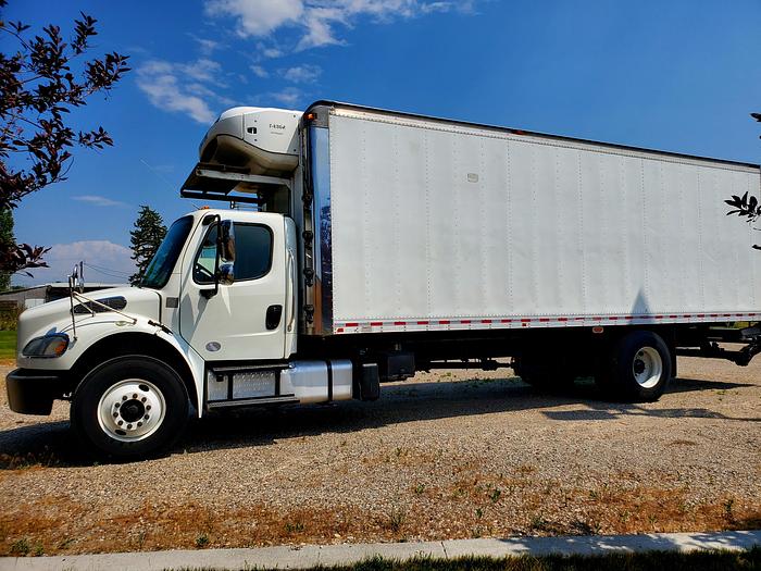 Used 2017 26' Freightliner Reefer Truck