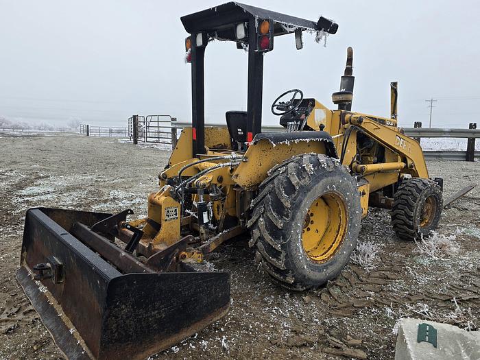 Used John Deere 210LE Skip Loader w/ Skid Steer Attach