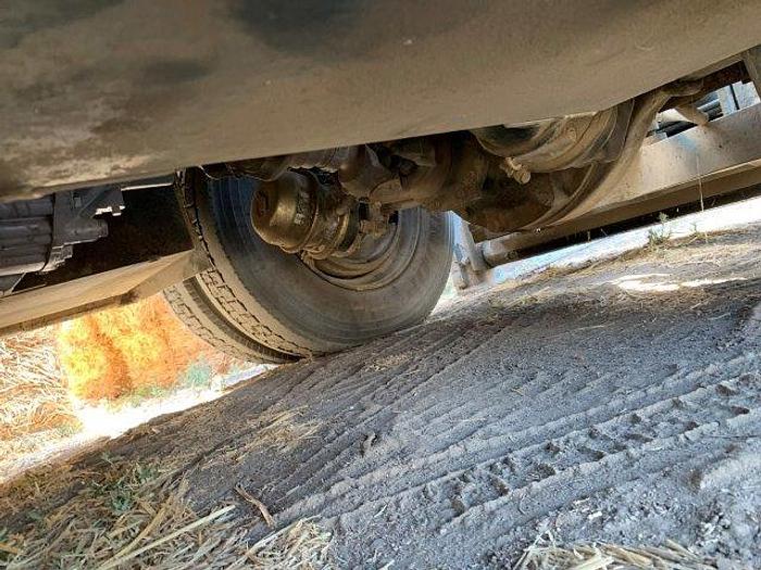 Used 1980 Hay Hog Hay Squeeze