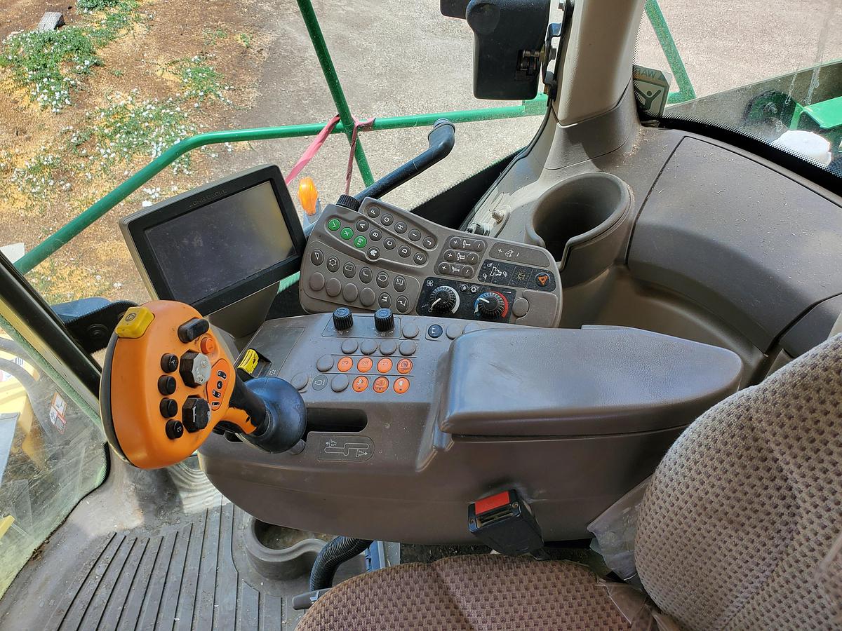 Used 2016 John Deere 8400 Forage Harvester w/ 2 Headers **2300 Hrs**