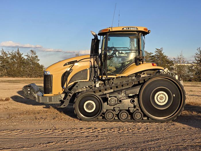 Used 2013 Challenger MT765D Tractor w/ 3100 hrs