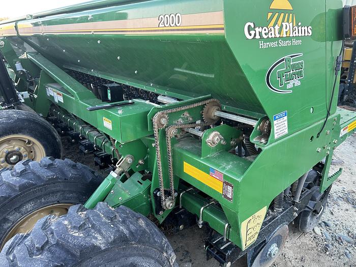 Used 2022 Great Plains 20' Grain Drill and No-Till Caddy ** 6" spacing**