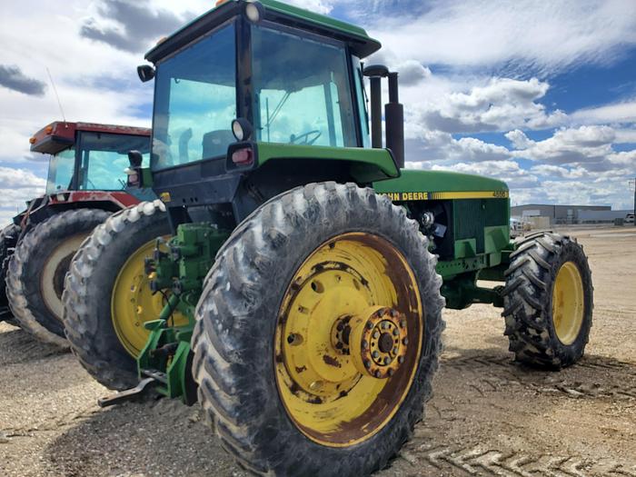 Used 1990 John Deere 4555 Tractor