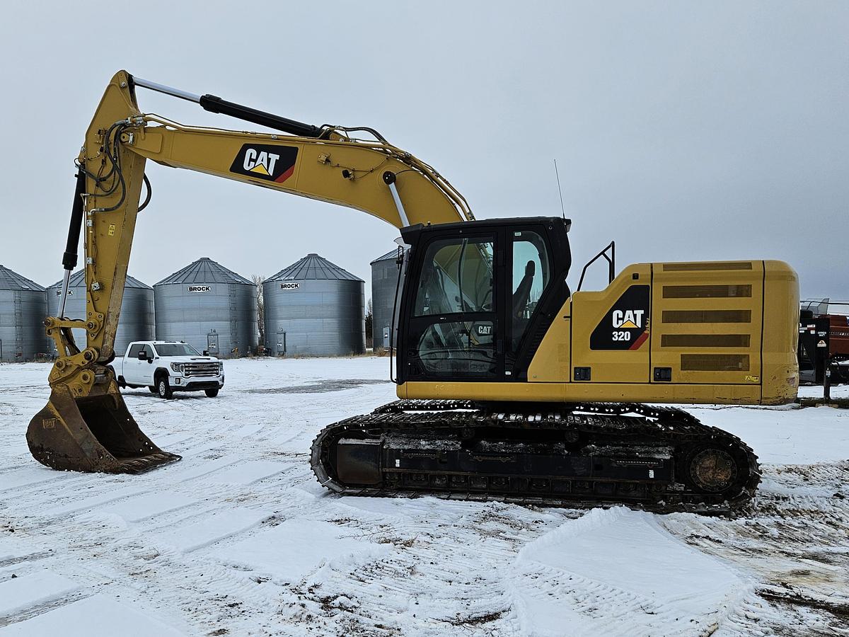 Used 2019 Caterpillar 320 Excavator w/ 4900 hrs