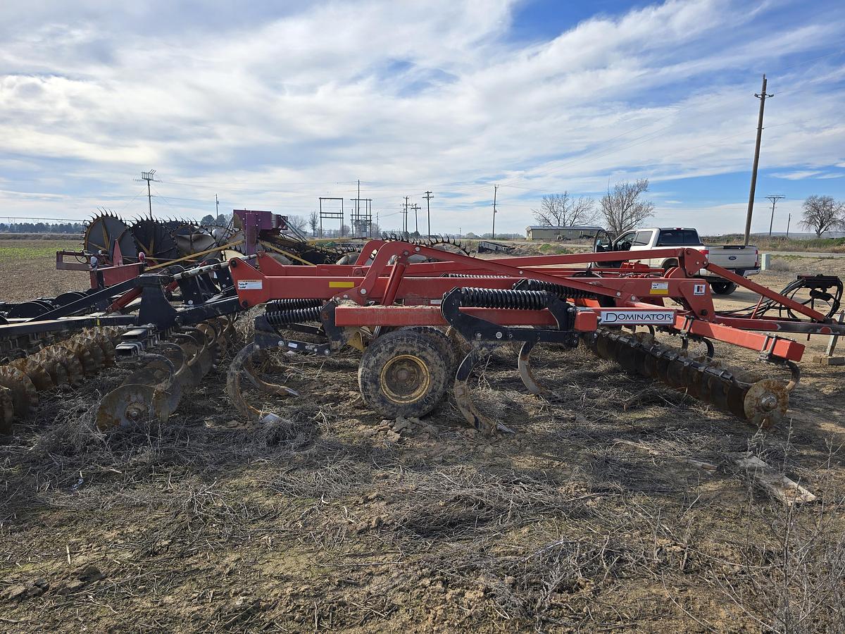 Used Krause 4850-15 Disk Ripper - 7 Shank