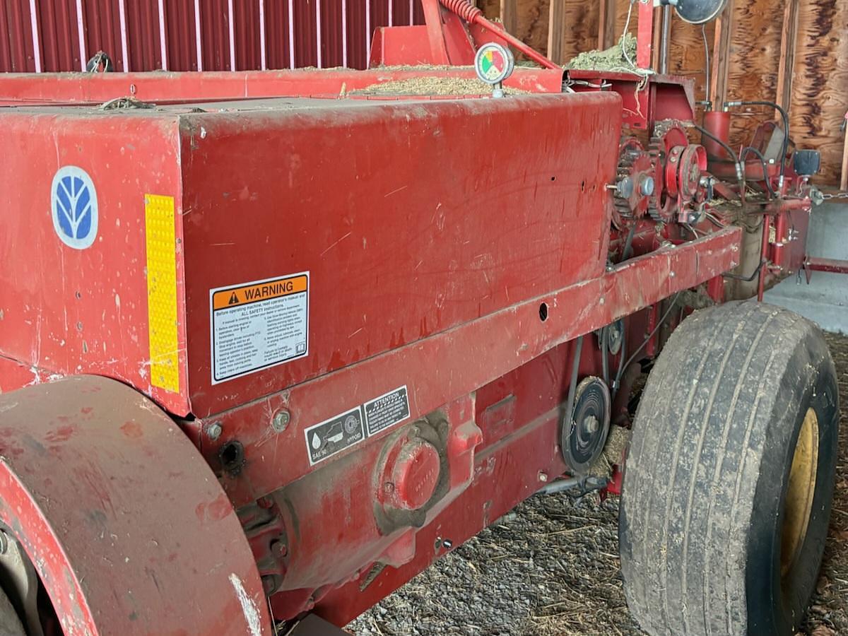 Used 2003 New Holland 580 Baler