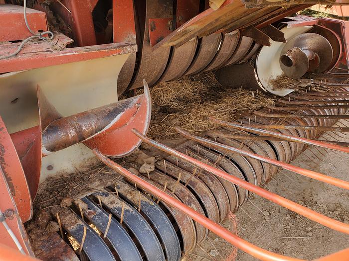 Used 2002 Hesston 4790 Baler w/ Accumulator