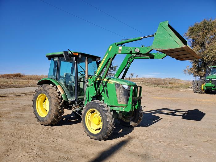 Used 2014 John Deere 5085E Tractor w/ Loader - 3500 hrs