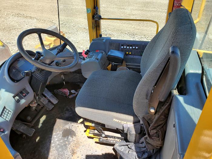 Used 1999 Volvo L220D Wheel Loader