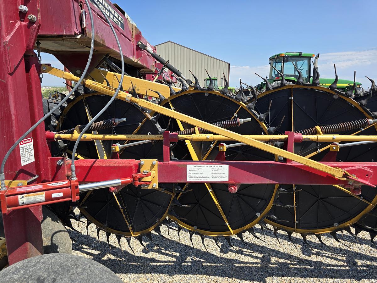 Used 2015 Darf 1017FDWB Wheel Rake (2 Available)