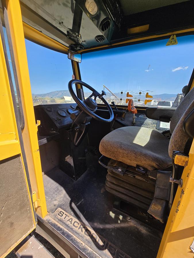 Used New Holland H9880 Balewagon w/ Big + Small Bale Clamps