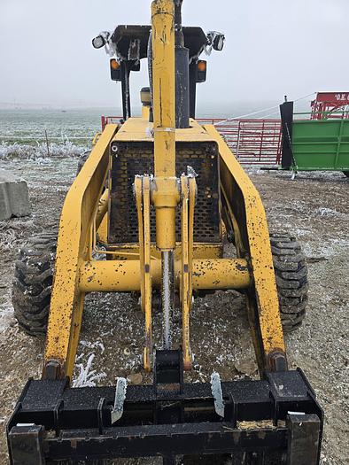 Used John Deere 210LE Skip Loader w/ Skid Steer Attach