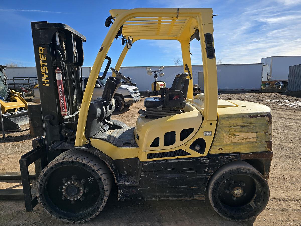 Used 2016 Hyster H80FT Forklift