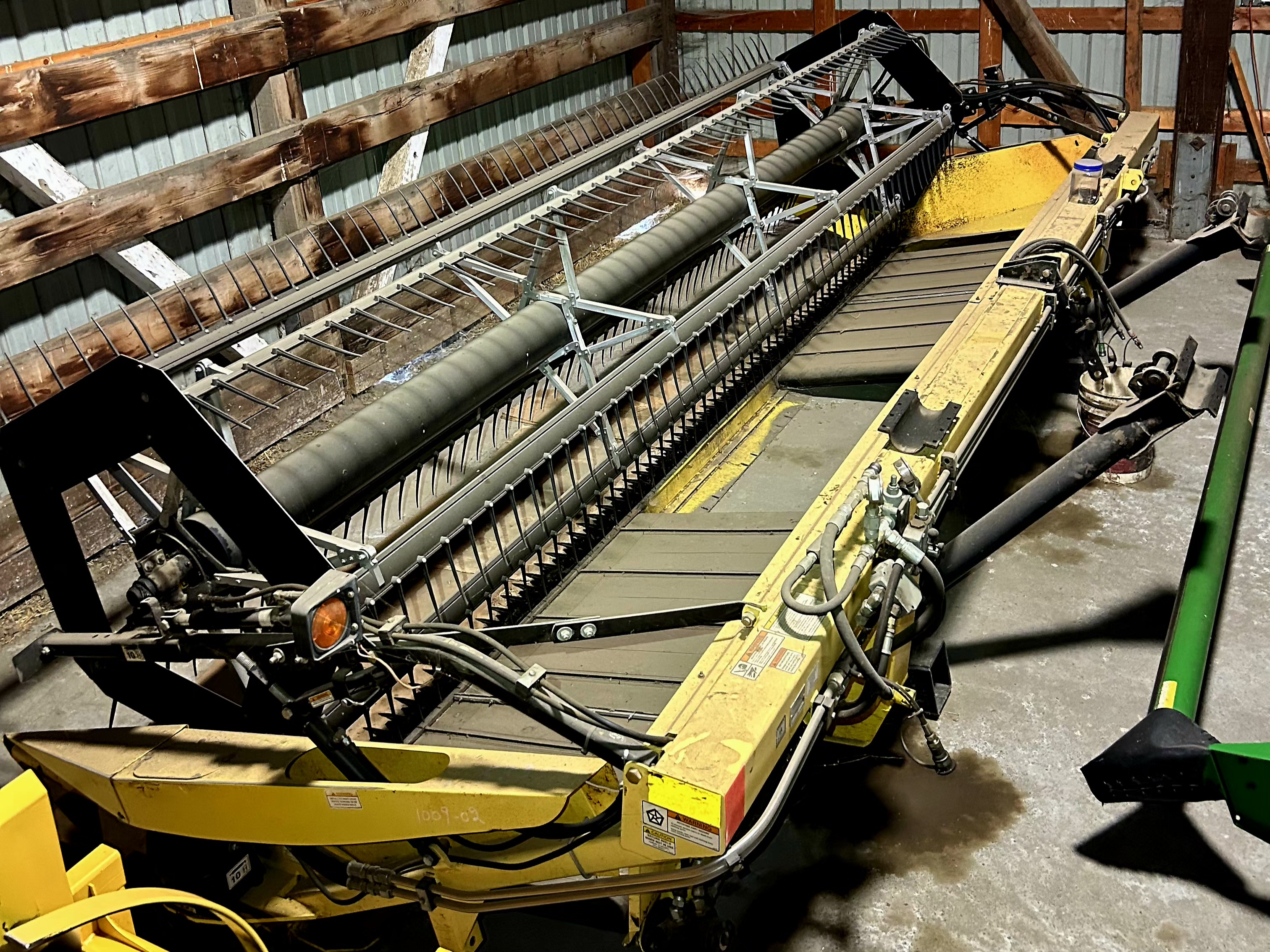 Used 18' Honey Bee SP18 Draper Header for JD Windrower