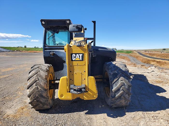 Used 2019 Caterpillar TH408D Telehandler