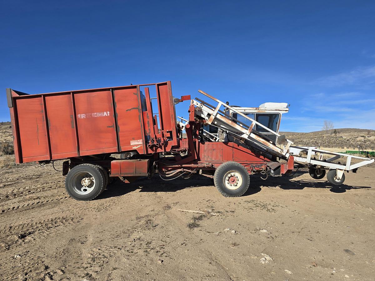 Used Freeman 5000 Bale Stacker