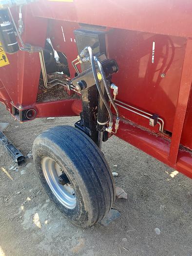 Used 2018 30' Case 3152 Draper Header