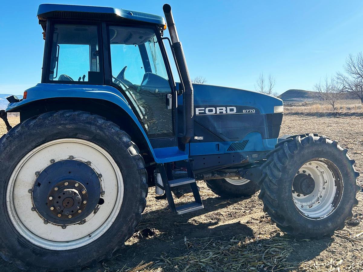 Used 1995 Ford / New Holland 8770 Tractor ** New Engine **