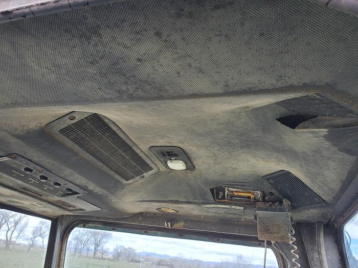 Used John Deere 5820 Forage Harvester / Chopper w/ 3 Headers