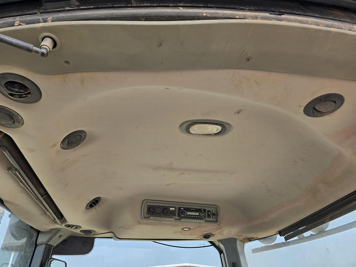 Used 2014 Versatile 450DT Tractor w/ 5000 hrs