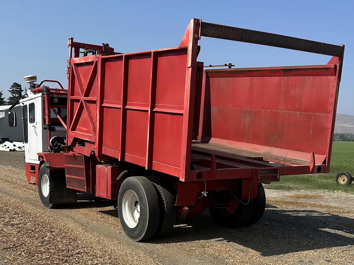 Used Freeman 5400 Bale Stacker