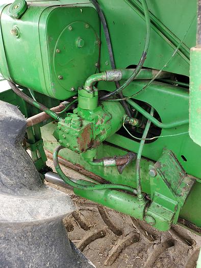 Used John Deere 5820 Forage Harvester / Chopper w/ 3 Headers