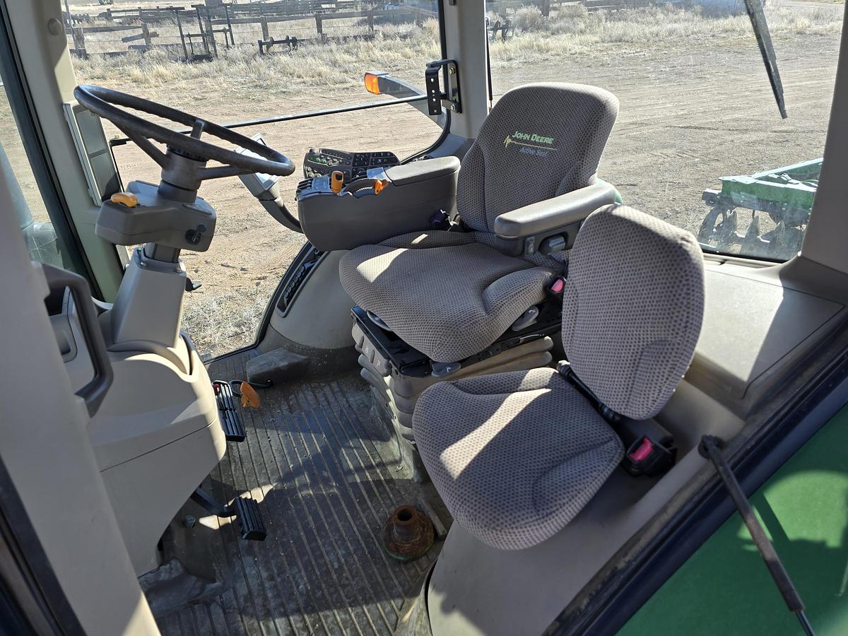 Used John Deere 8285R Tractor w/ 4200 hrs + Duals