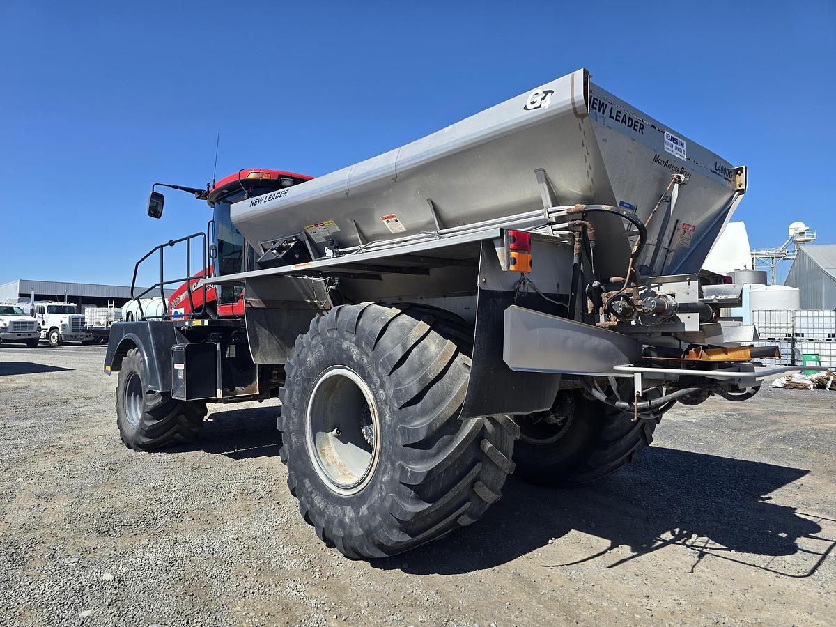 Used 2015 Case Titan 4030 Floater w/ New Leader Spreader