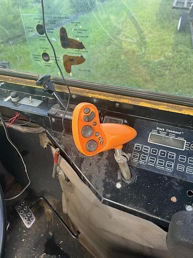 Used 2008 New Holland H9880 Balewagon w/ Mil-Stak Clamp