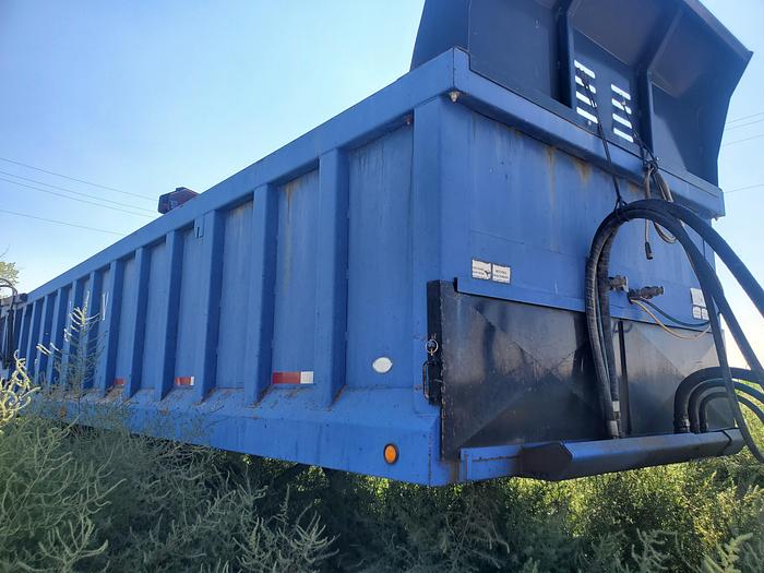 Used 2014 BIW 30' Silage Trailer