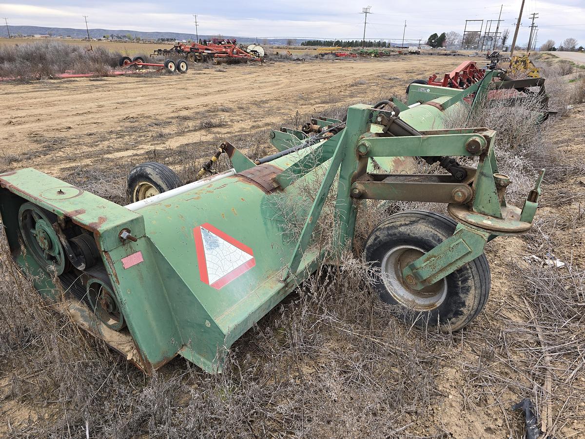 Used 22' Loftness 264 Beet Shredder
