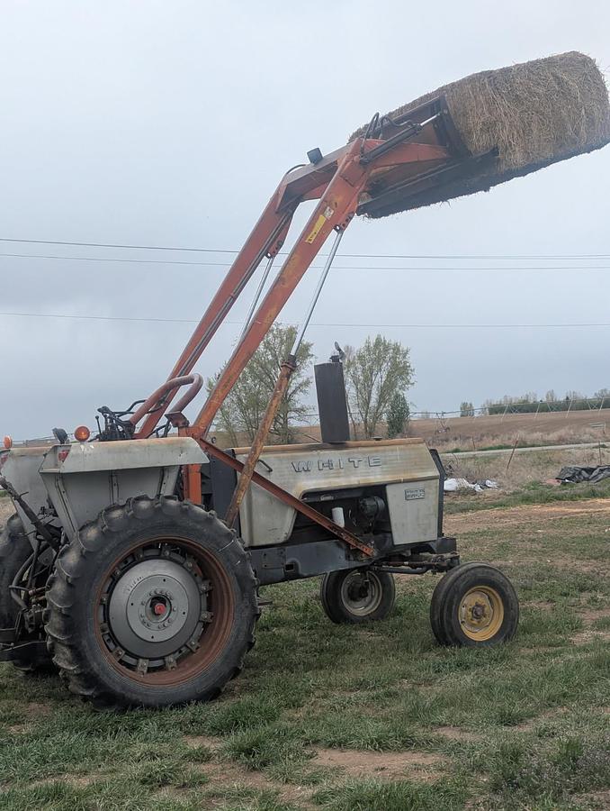 Used White 2-85 Tractor w/ Loader + Grapple