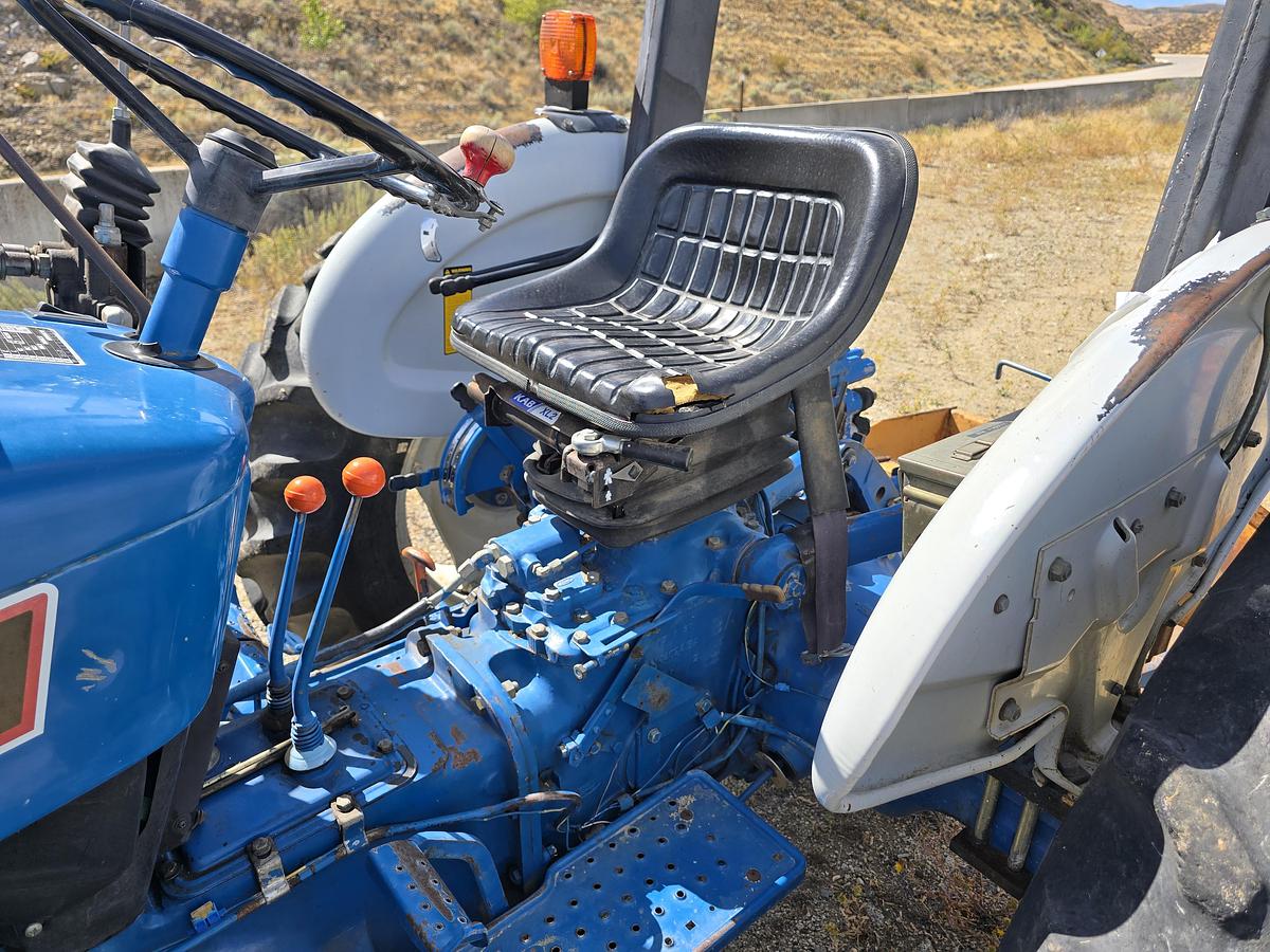 Used 1991 Ford 3930 Tractor w/ Loader w/ 4 Attachments ** 1100 original hrs **