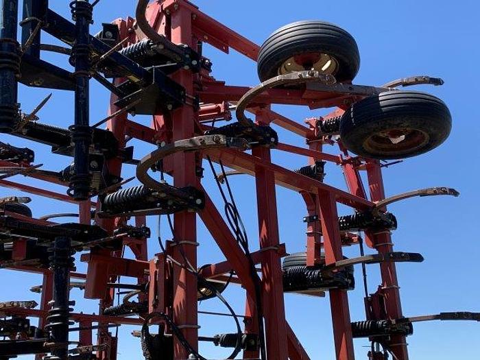 Used Case IH 5850 Chisel Plow 49ft.