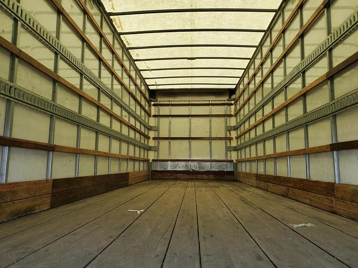 Used 2019 26' International Box Truck w/ Liftgate