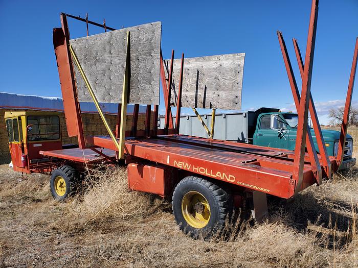 Used New Holland 1049 Balewagon