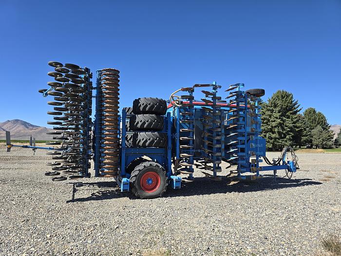 Used 2022 Lemken Compact Solitair 9K Precision Planter