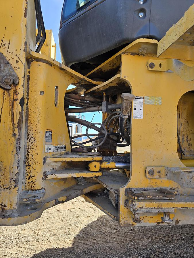 Used 2010 John Deere 644K Wheel Loader