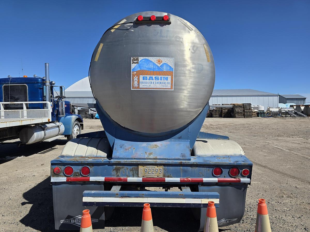 Used 3000 gallon Beall Water Tank Trailer