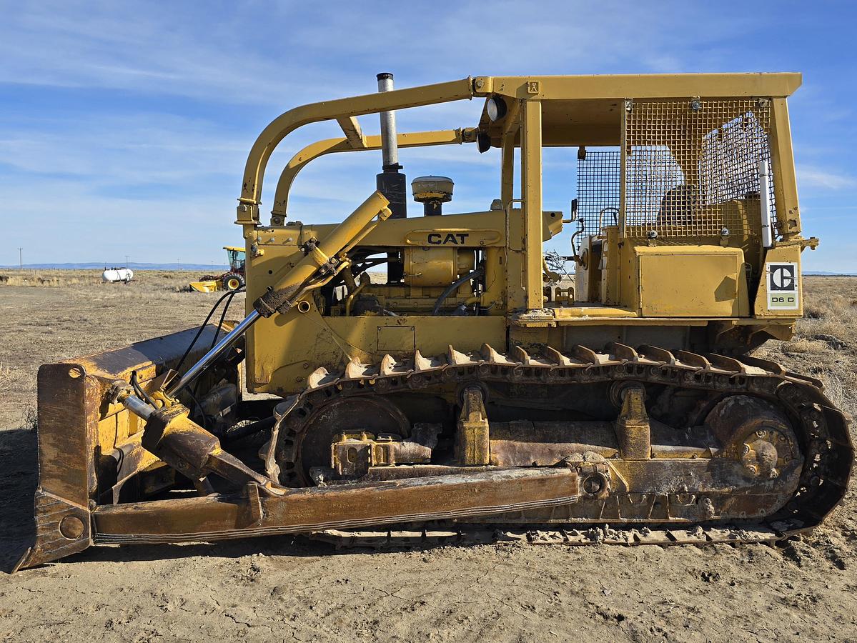 Used Caterpillar D6D Dozer