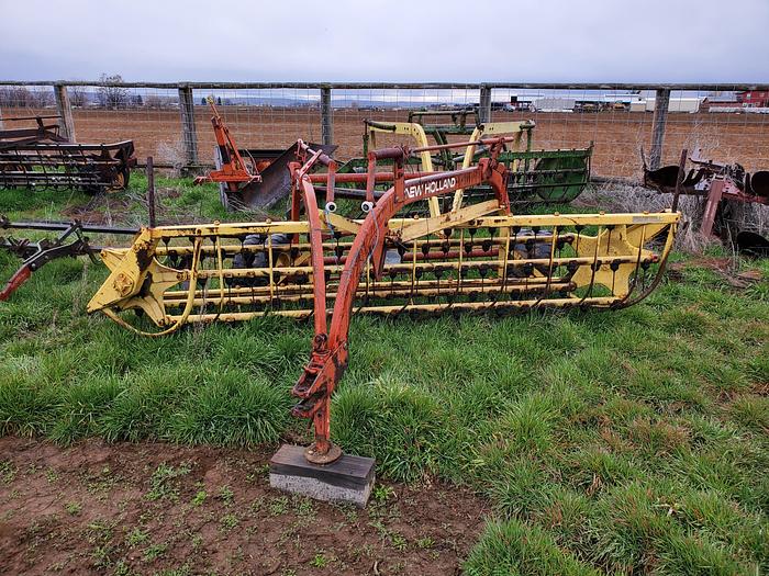 Used New Holland 258 Hay Rake