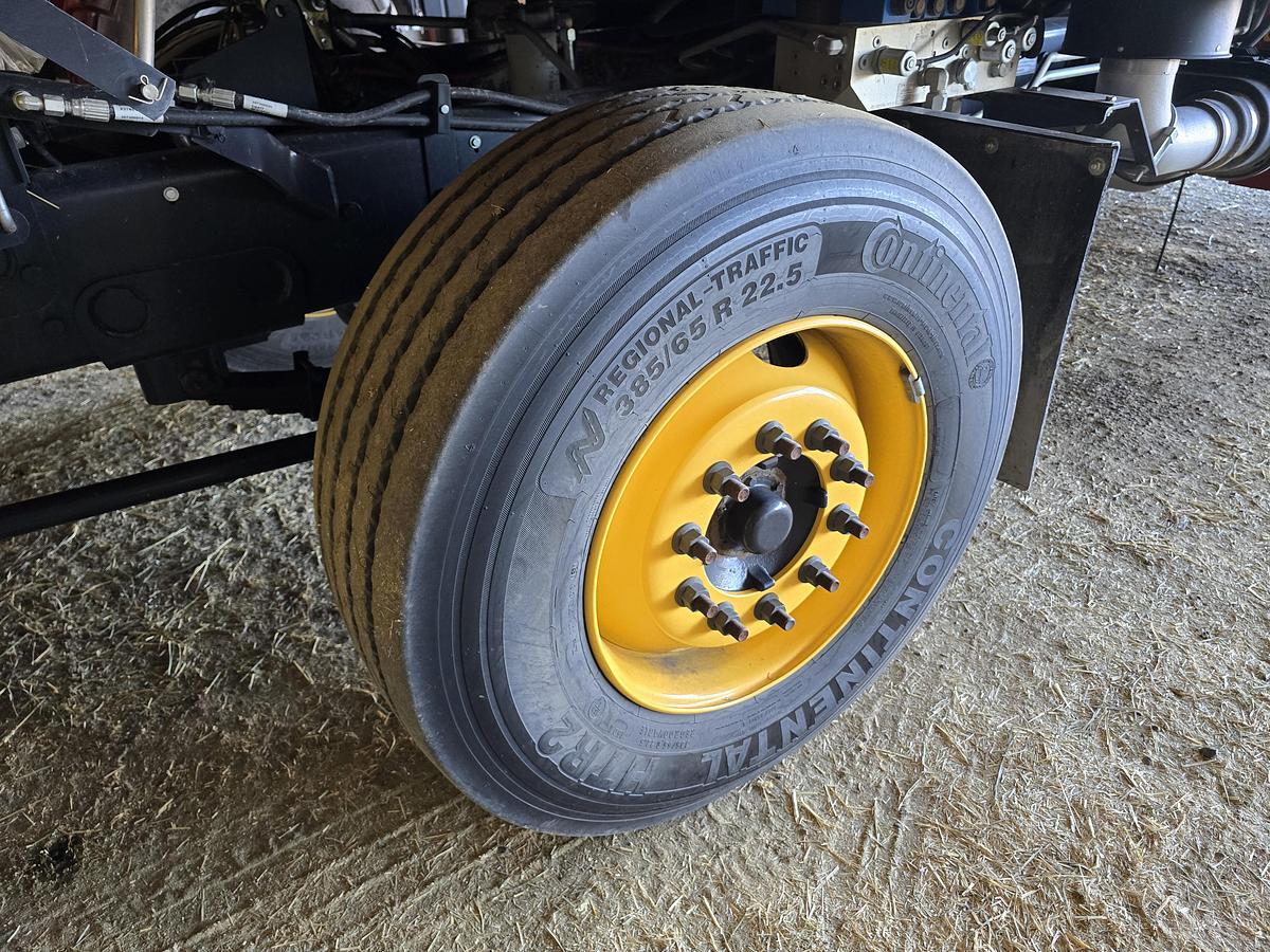 Used 2022 New Holland SC103 Balewagon w/ 300 hrs