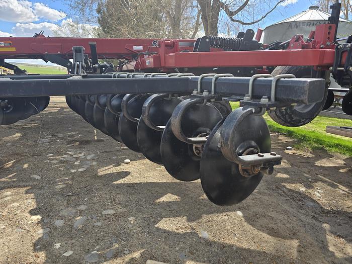 Used 13 Shank Case 870 Disk Ripper w/ New Disks