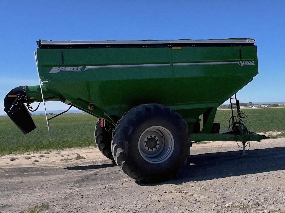 Used 2023 Brent V800 Grain Cart