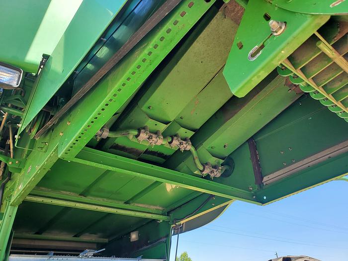 Used 2003 John Deere 9550 Combine w/ 2 Headers ** Superb Condition **